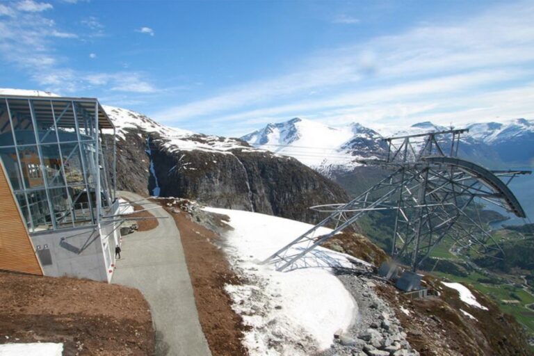 stryvo-leverer-til-loen-skylift-foto-fjordabladet